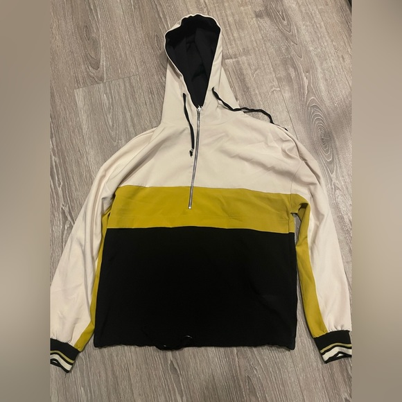 Zara Sweater - Picture 2 of 3